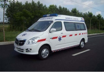 铅山县救护车租赁