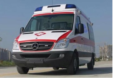 铅山县救护车租赁